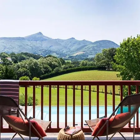 Belle Maison Vue Sur La Rhune